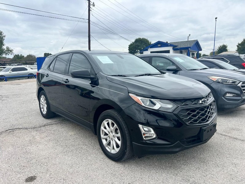 Chevrolet Equinox Vehicle Image 03