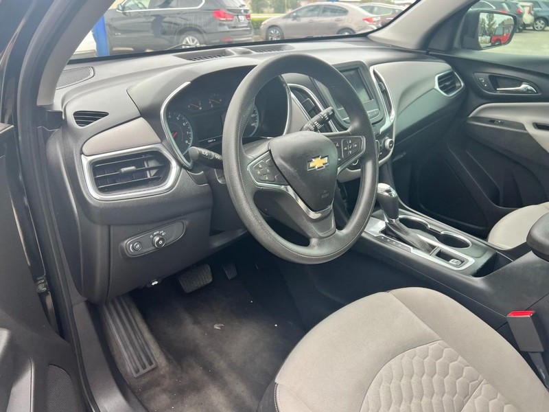 Chevrolet Equinox Vehicle Image 06