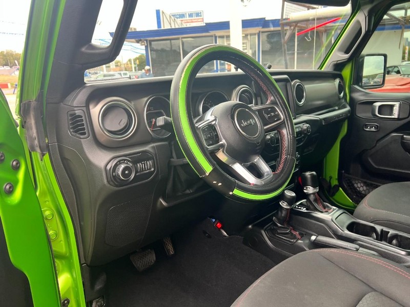 Jeep Wrangler Unlimited Vehicle Image 06