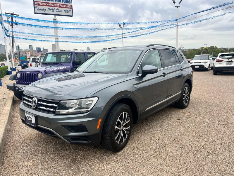 Volkswagen Tiguan Vehicle Image 02