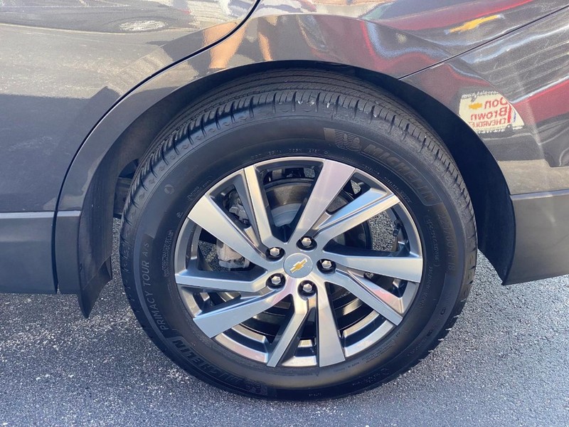 Chevrolet Equinox Vehicle Full-screen Gallery Image 8