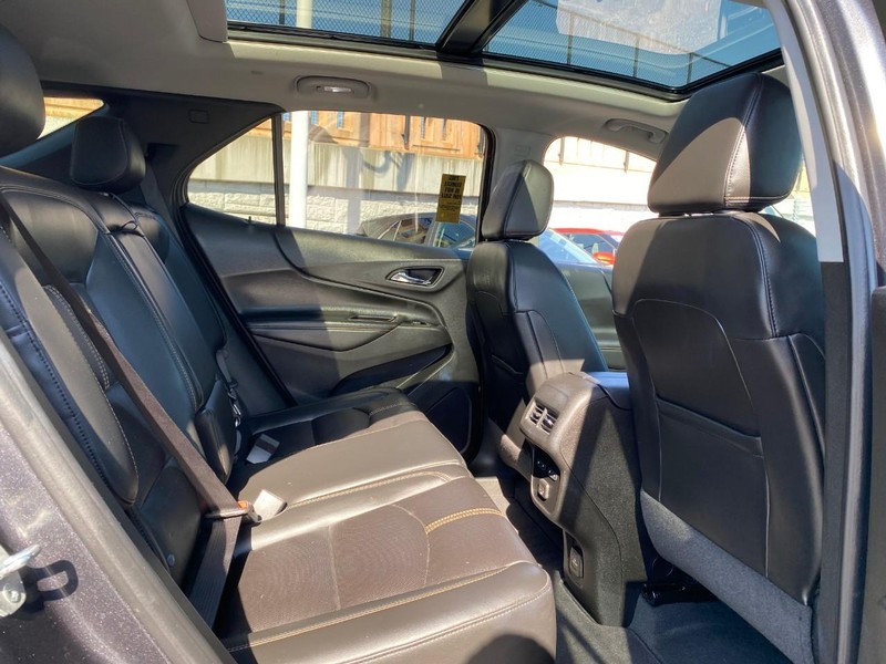 Chevrolet Equinox Vehicle Full-screen Gallery Image 13