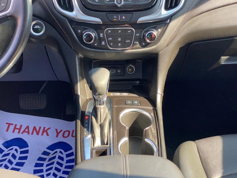 Chevrolet Equinox Vehicle Full-screen Gallery Image 18