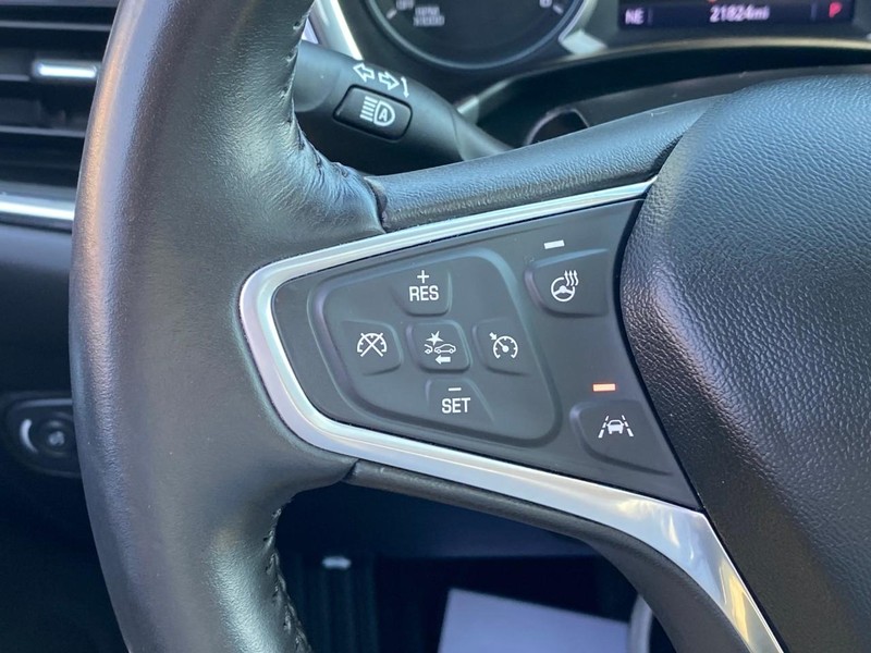 Chevrolet Equinox Vehicle Full-screen Gallery Image 23