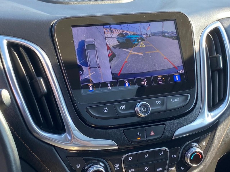 Chevrolet Equinox Vehicle Full-screen Gallery Image 28