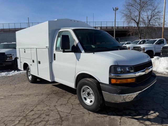 more details - chevrolet express commercial cutaway