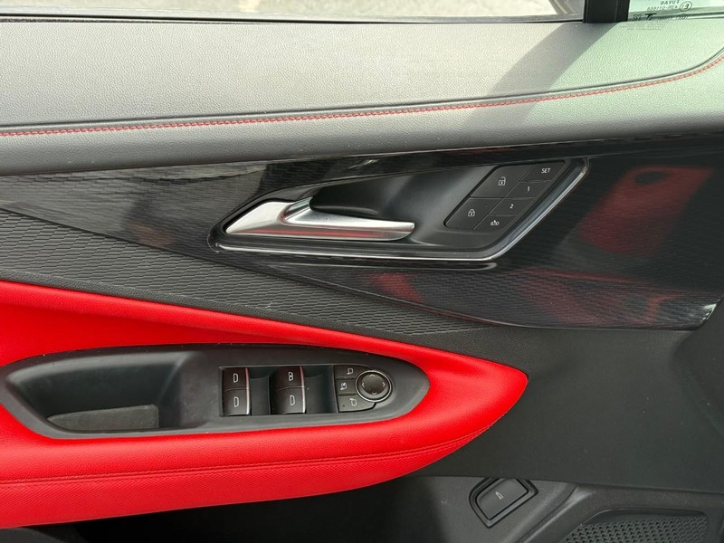 Chevrolet Blazer EV Vehicle Full-screen Gallery Image 16