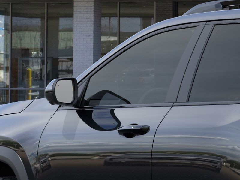 Chevrolet Equinox Vehicle Full-screen Gallery Image 12