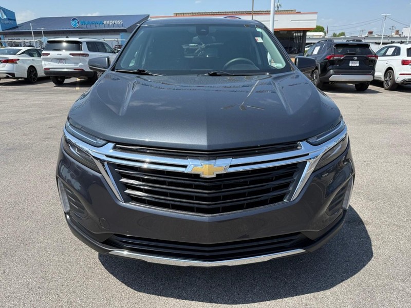 Chevrolet Equinox Vehicle Full-screen Gallery Image 14