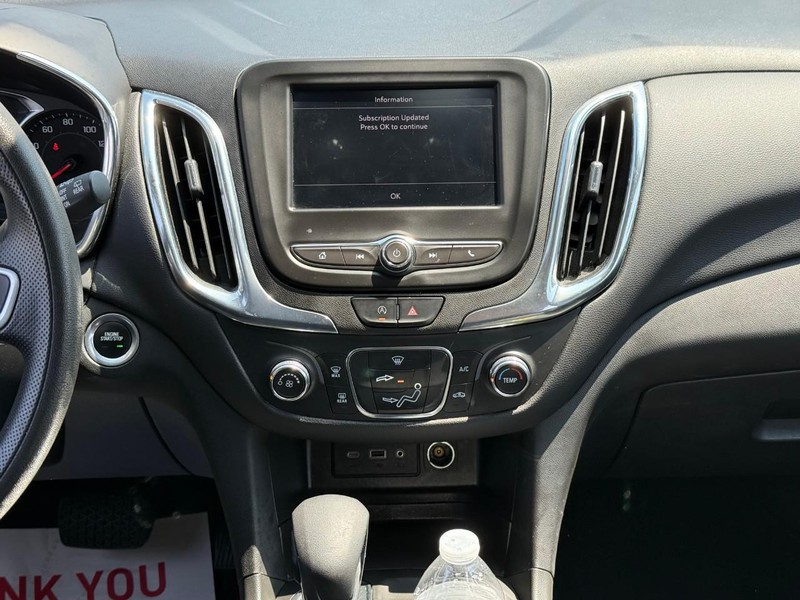 Chevrolet Equinox Vehicle Full-screen Gallery Image 19