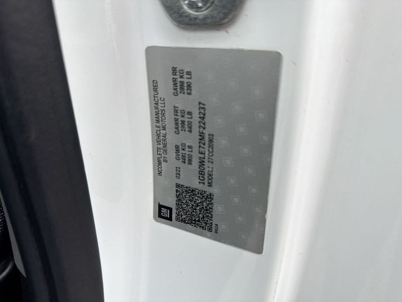 Chevrolet Silverado 2500HD Vehicle Full-screen Gallery Image 34