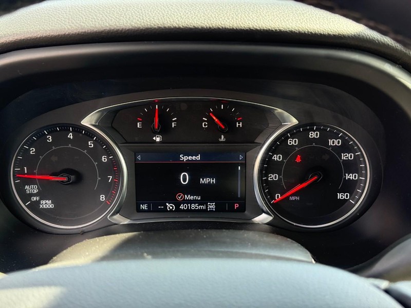 GMC Acadia Vehicle Full-screen Gallery Image 27