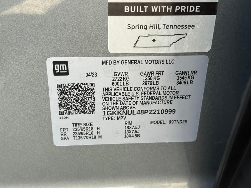 GMC Acadia Vehicle Full-screen Gallery Image 31