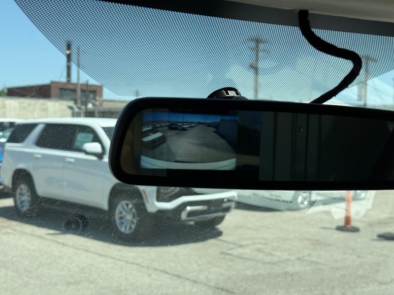 Chevrolet Express Commercial Cutaway Vehicle Full-screen Gallery Image 13