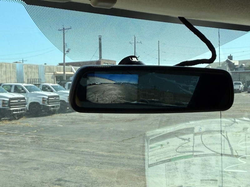 Chevrolet Express Cargo Van Vehicle Full-screen Gallery Image 12