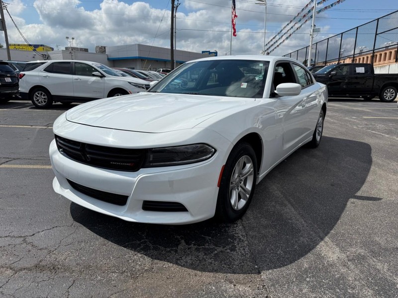 Dodge Charger Vehicle Full-screen Gallery Image 11