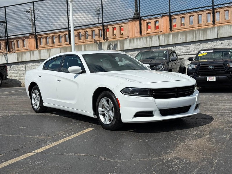 Dodge Charger Vehicle Full-screen Gallery Image 14