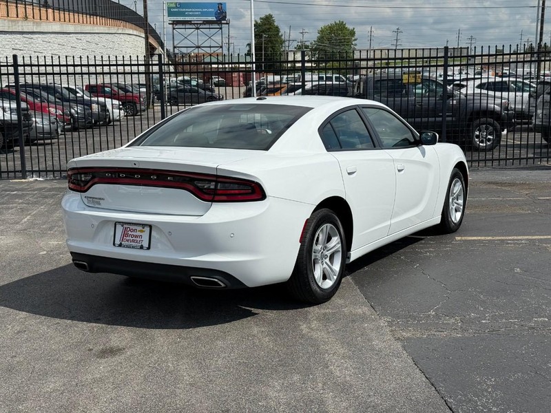 Dodge Charger Vehicle Full-screen Gallery Image 17