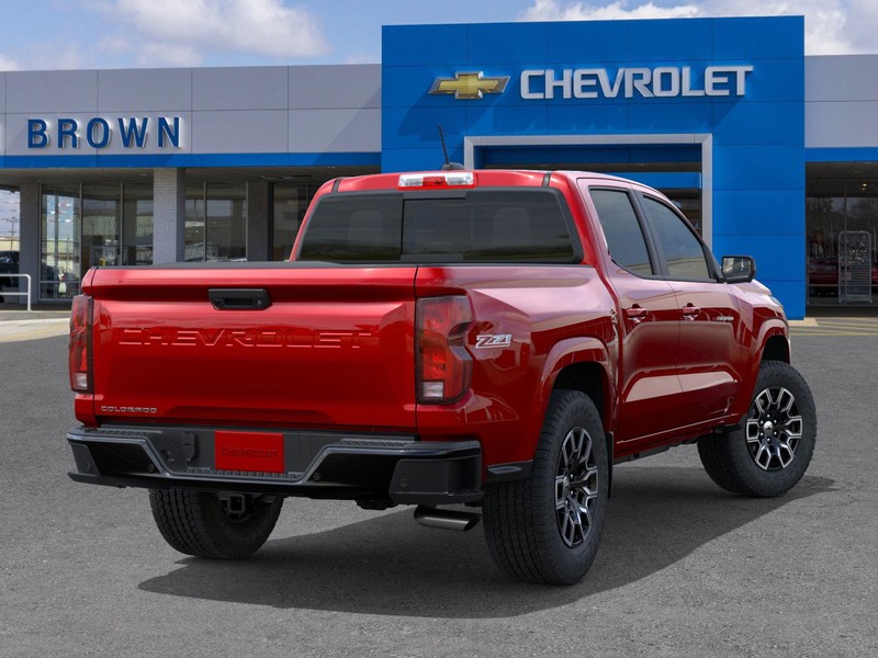 Chevrolet Colorado Vehicle Full-screen Gallery Image 4