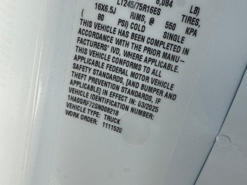 Chevrolet Express Commercial Cutaway Vehicle Full-screen Gallery Image 13