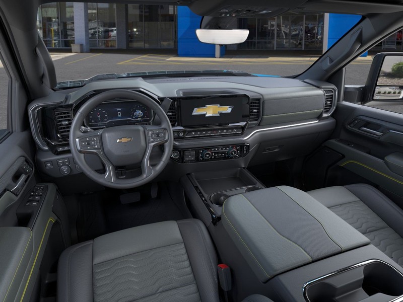 Chevrolet Silverado 2500HD Vehicle Full-screen Gallery Image 15