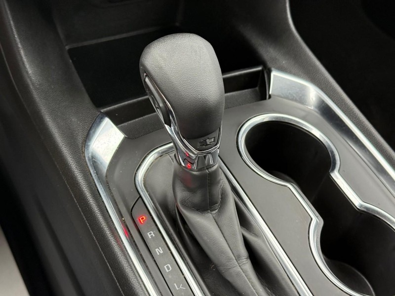 Chevrolet Traverse Vehicle Full-screen Gallery Image 26