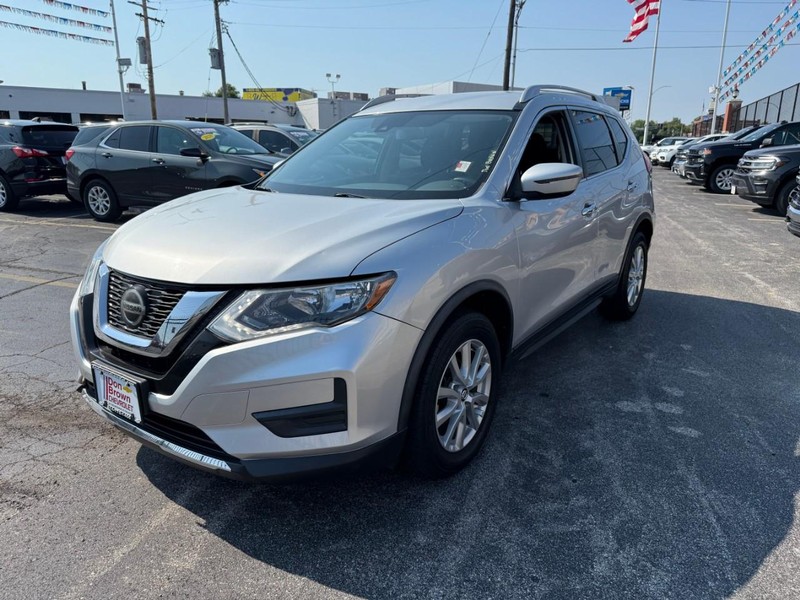 Nissan Rogue Vehicle Full-screen Gallery Image 13