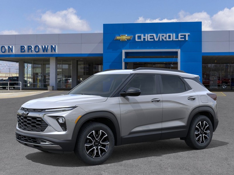 Chevrolet Trailblazer Vehicle Full-screen Gallery Image 2