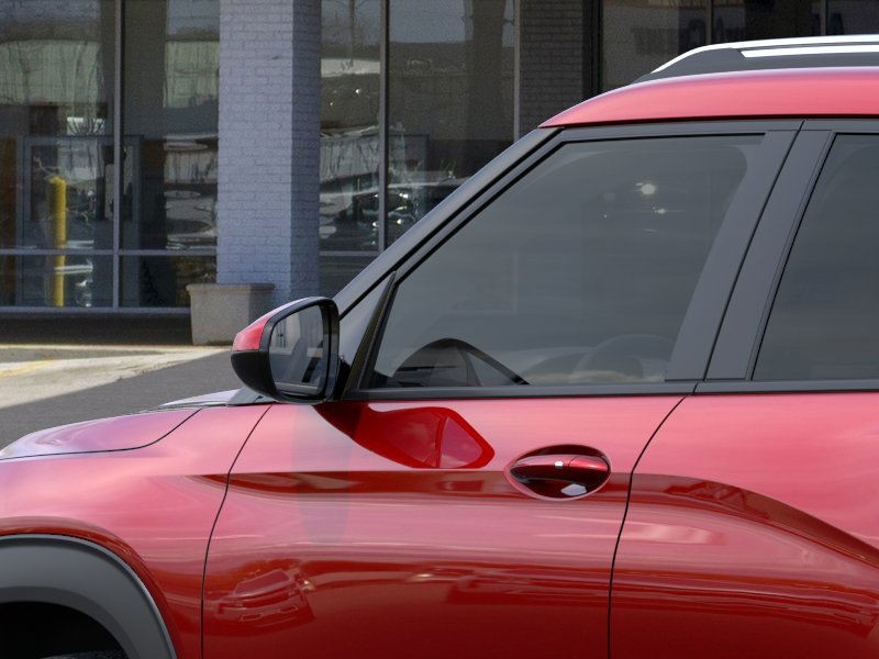 Chevrolet Trailblazer Vehicle Full-screen Gallery Image 12