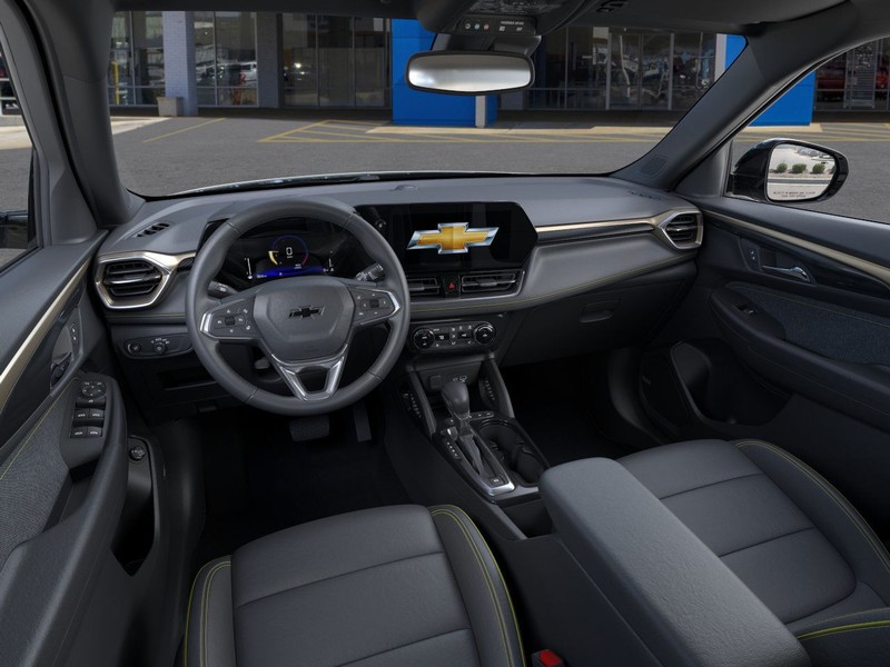 Chevrolet Trailblazer Vehicle Full-screen Gallery Image 15