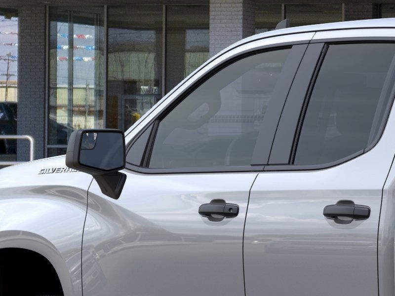 Chevrolet Silverado 1500 Vehicle Full-screen Gallery Image 12