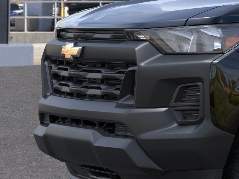 Chevrolet Colorado Vehicle Full-screen Gallery Image 13