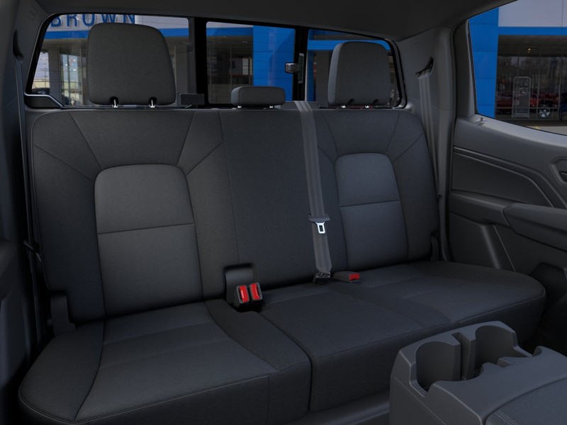 Chevrolet Colorado Vehicle Full-screen Gallery Image 17