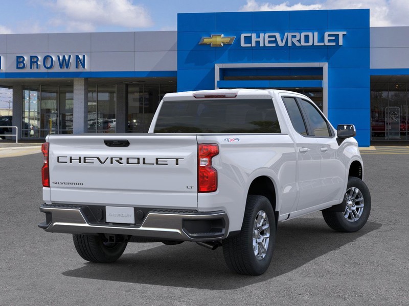 Chevrolet Silverado 1500 Vehicle Full-screen Gallery Image 4