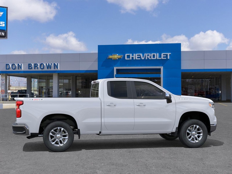 Chevrolet Silverado 1500 Vehicle Full-screen Gallery Image 5