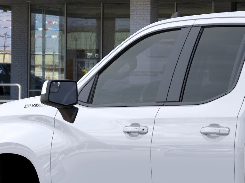 Chevrolet Silverado 1500 Vehicle Full-screen Gallery Image 12