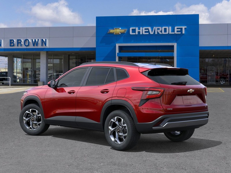 Chevrolet Trax Vehicle Full-screen Gallery Image 3