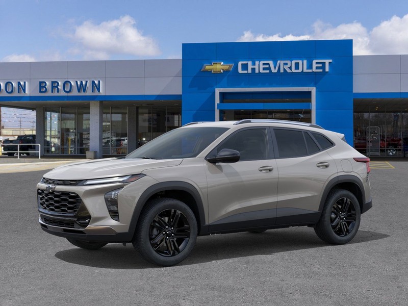 Chevrolet Trax Vehicle Full-screen Gallery Image 2