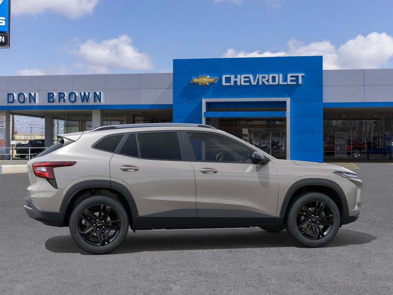 Chevrolet Trax Vehicle Full-screen Gallery Image 5