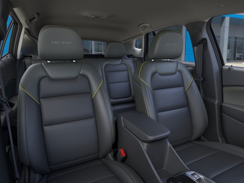 Chevrolet Trax Vehicle Full-screen Gallery Image 16