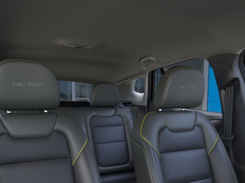 Chevrolet Trax Vehicle Full-screen Gallery Image 24