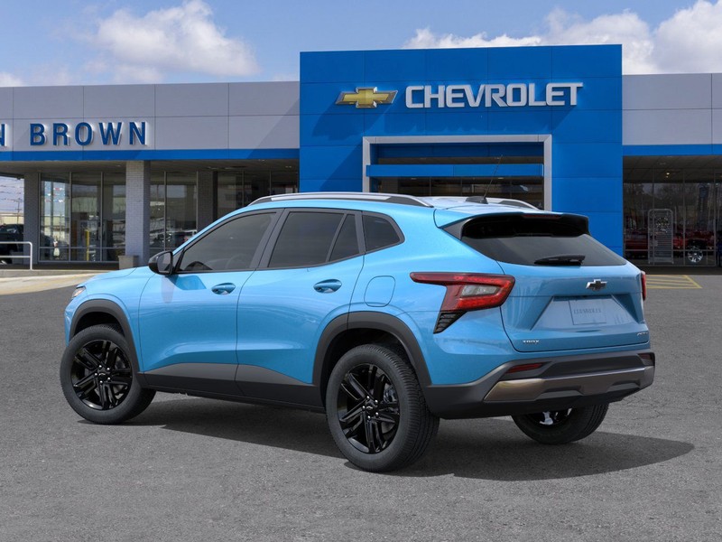 Chevrolet Trax Vehicle Full-screen Gallery Image 3