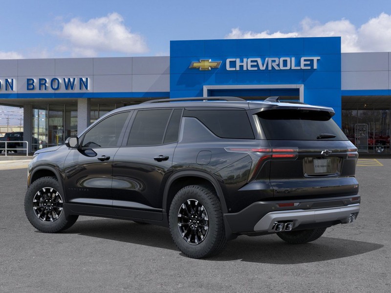 Chevrolet Traverse Vehicle Full-screen Gallery Image 3