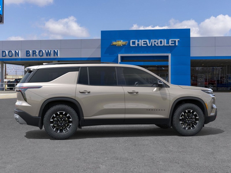 Chevrolet Traverse Vehicle Full-screen Gallery Image 5