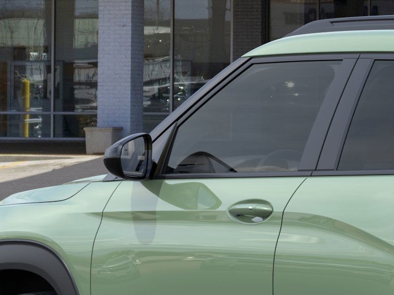 Chevrolet Trailblazer Vehicle Full-screen Gallery Image 12