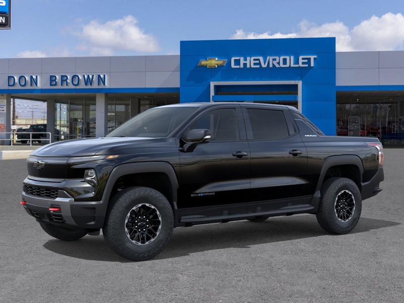 Chevrolet Silverado EV Vehicle Full-screen Gallery Image 2