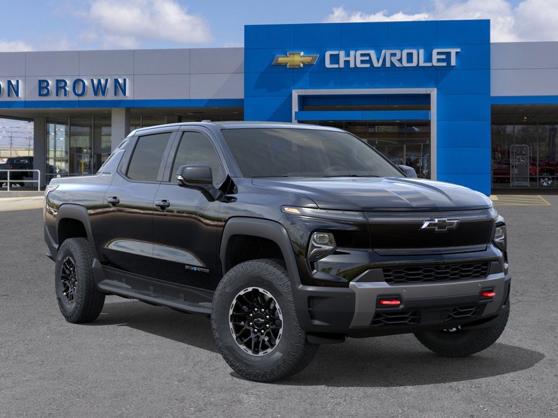 Chevrolet Silverado EV Vehicle Full-screen Gallery Image 7