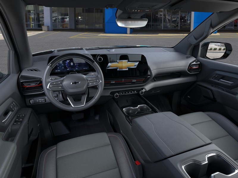 Chevrolet Silverado EV Vehicle Full-screen Gallery Image 15