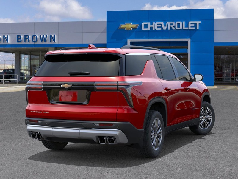 Chevrolet Traverse Vehicle Full-screen Gallery Image 4