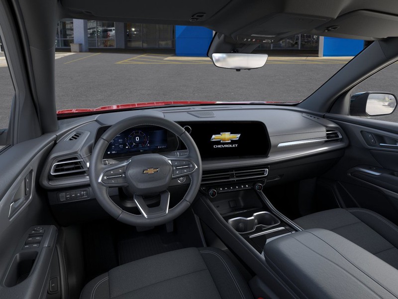 Chevrolet Traverse Vehicle Full-screen Gallery Image 15